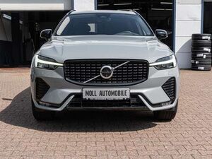 Volvo XC60 Plus Dark 2WD Digitales Cockpit Memory Sitze Sound