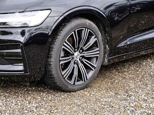 Volvo V60 Kombi Plus Dark HUD Digitales Cockpit Memory Sitze