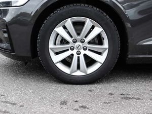 Volvo V60 Kombi Plus Dark B4 Benzin EU6e Digitales Cockpit M