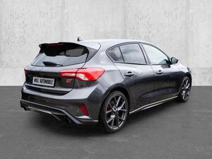 Ford Focus ST AD Navi Soundsystem B & O LED Kurvenlicht Sperr