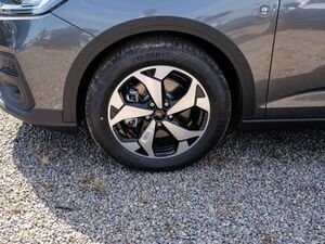 Ford Tourneo Connect Active AWD 122PS 4x4