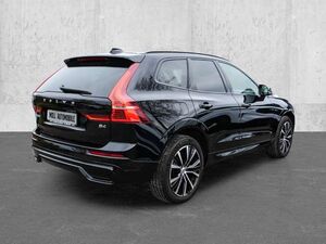 Volvo XC60 Plus Dark 2WD StandHZG El. Panodach Digitales Cock