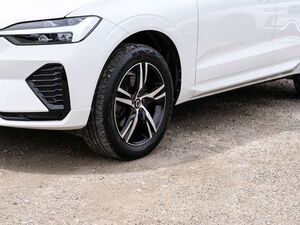 Volvo XC60 R Design 2WD AHK Leder Digitales Cockpit Memory Si