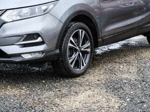 Nissan Qashqai Zama Panorama Navi 360 Kamera Mehrzonenklima DAB A