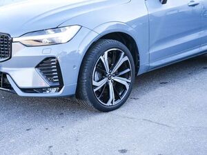 Volvo XC60 Ultimate Dark AWD HUD StandHZG Digitales Cockpit M