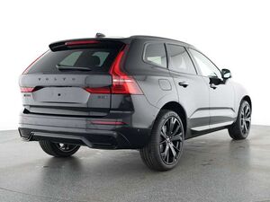 Volvo XC60 Plus Black Edition AWD HUD Leder Digitales Cockpit