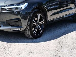 Volvo XC60 R-Design 2WD Navi Digitales Cockpit Memory Sitze S