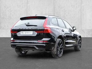Volvo XC60 Plus Black Edition Recharge Plug-In Hybrid AWD HUD
