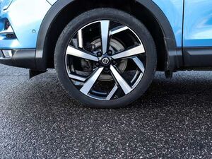 Nissan Qashqai Tekna Navi 360 Kamera LED Kurvenlicht ACC Mehrzone