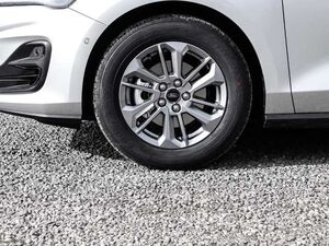 Ford Focus Turnier Titanium X 125PS Winter FAP Parking 16
