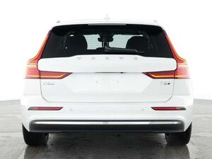 Volvo V60 Kombi Plus Bright Recharge Plug-In Hybrid AWD Stan