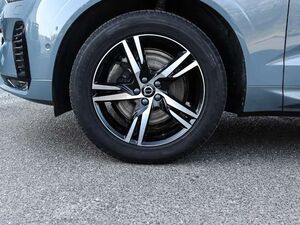 Volvo XC60 R Design 2WD AHK Leder Digitales Cockpit Memory Si