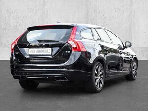 Volvo V60 Kombi Linje Svart Navi Leder Digitales Cockpit Sou