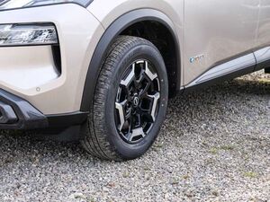 Nissan X-Trail N-Trek 1.5 VC-T e-POWER 204PS 4x2 Navi Leder 360 K
