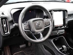 Volvo XC40 Ultimate Recharge Pure Electric 2WD StandHZG AHK D