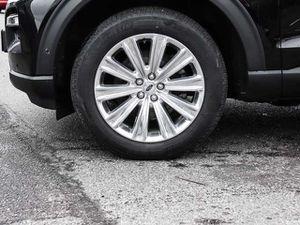 Ford Explorer Platinum PHEV 4x4 3.0 EcoBoost AHK 7-Sitzer El. Pa