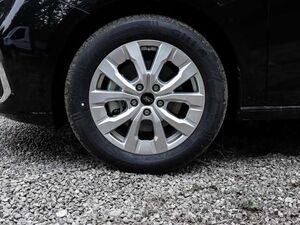 Ford Grand Tourneo Titanium 2.0l 122PS Auto. LED Sitz 18