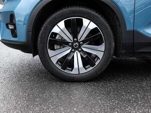 Volvo XC40 Ultimate Recharge Pure Electric AWD StandHZG AHK D