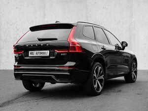 Volvo XC60 Ultimate Dark AWD B5 Benzin EU6d Allrad HUD StandH