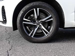 Volvo XC60 R Design 2WD B4 Diesel EU6d Navi Digitales Cockpit
