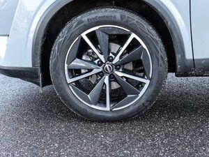 Nissan Qashqai Tekna HUD Panorama Navi 360 Kamera LED ACC El. Hec