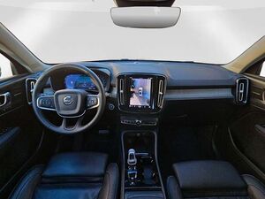 Volvo XC40 B4 Ultimate Bright Pano/360°/AHK/BLIS