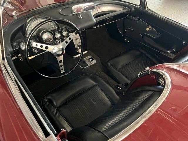 Corvette C1 Corvette C1 Cabrio 283 cui * Einspritzer