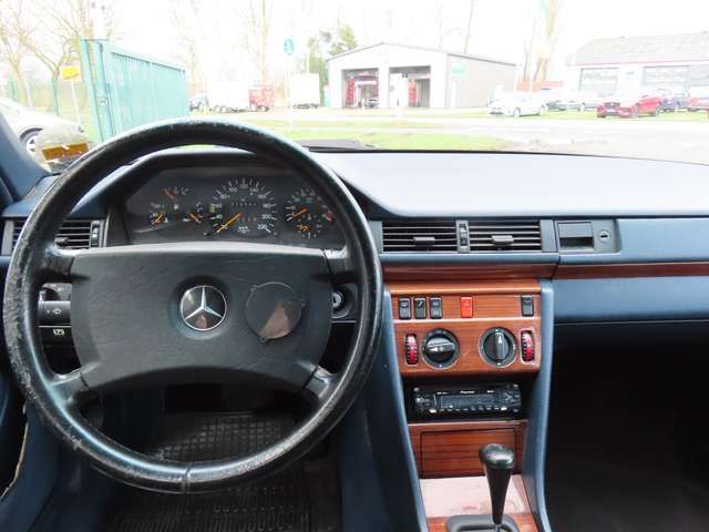 Mercedes-Benz 200 E W124*prominenter Vorbesitz "Der schöne Klaus*