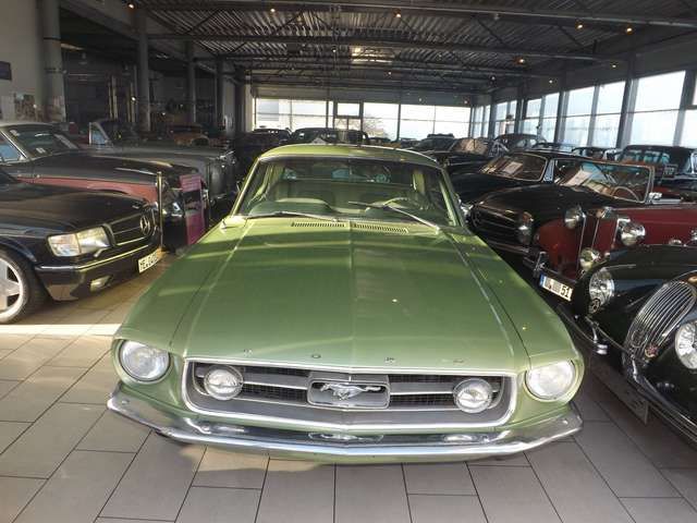 Ford Mustang 640w