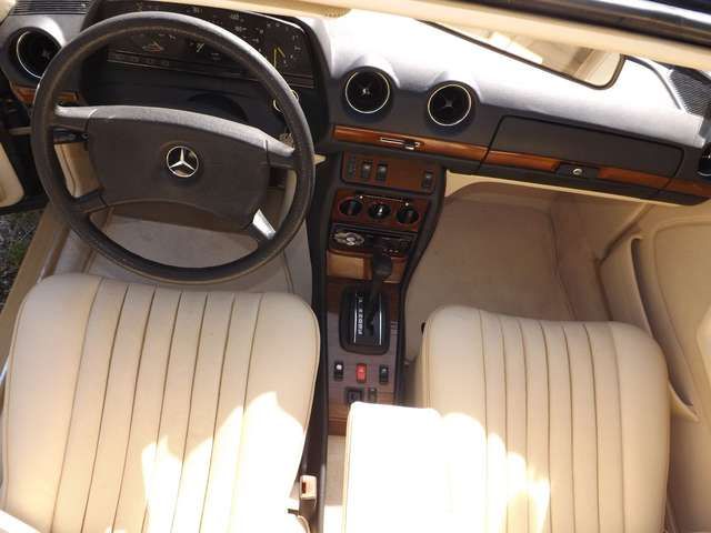 Mercedes-Benz 230 CE-"das Beste oder nichts"(orig. Zitat MB)!!