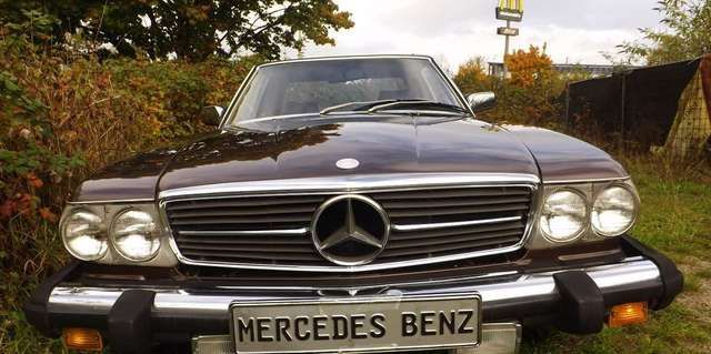 Mercedes-Benz 380 SL-Ein Schoko-Vanille-Fahrspaß!