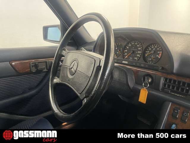 Mercedes-Benz 420 SEL Limousine W126
