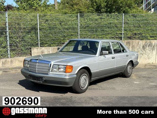 Mercedes-Benz 300 SEL