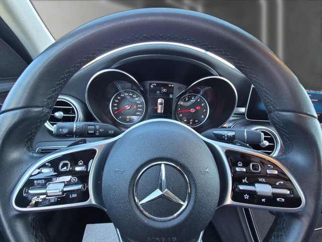 Mercedes-Benz C180
