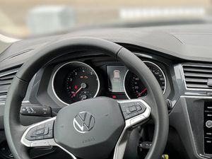 VW Tiguan 1.5 TSI Active DSG AHK LED NAVI KLIMA LM