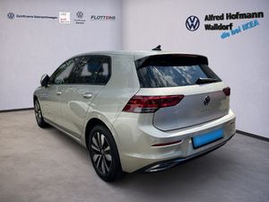 VW Golf VIII 1.5 eTSI Move DSG LED NAVI KLIMA LM
