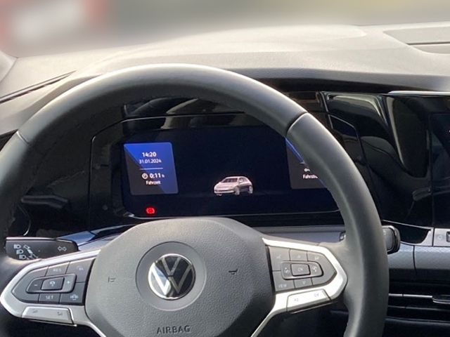 VW Golf VIII 1.5 TSI ACTIVE NAVI LED ACC KLIMA LM
