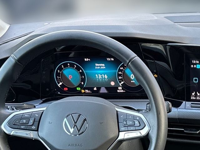 VW Golf VIII 1.0 eTSI Active DSG NAVI LED KLIMA LM