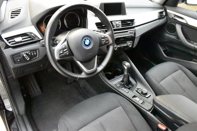 BMW X1 xDrive25e Advantage NEU bei BMW Hofmann