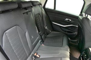 BMW 320d Touring Aut. Advantage Navi+HUD+AHK+DAB