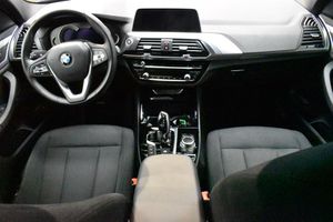 BMW X3 xDrive30e Advantage wenig KM