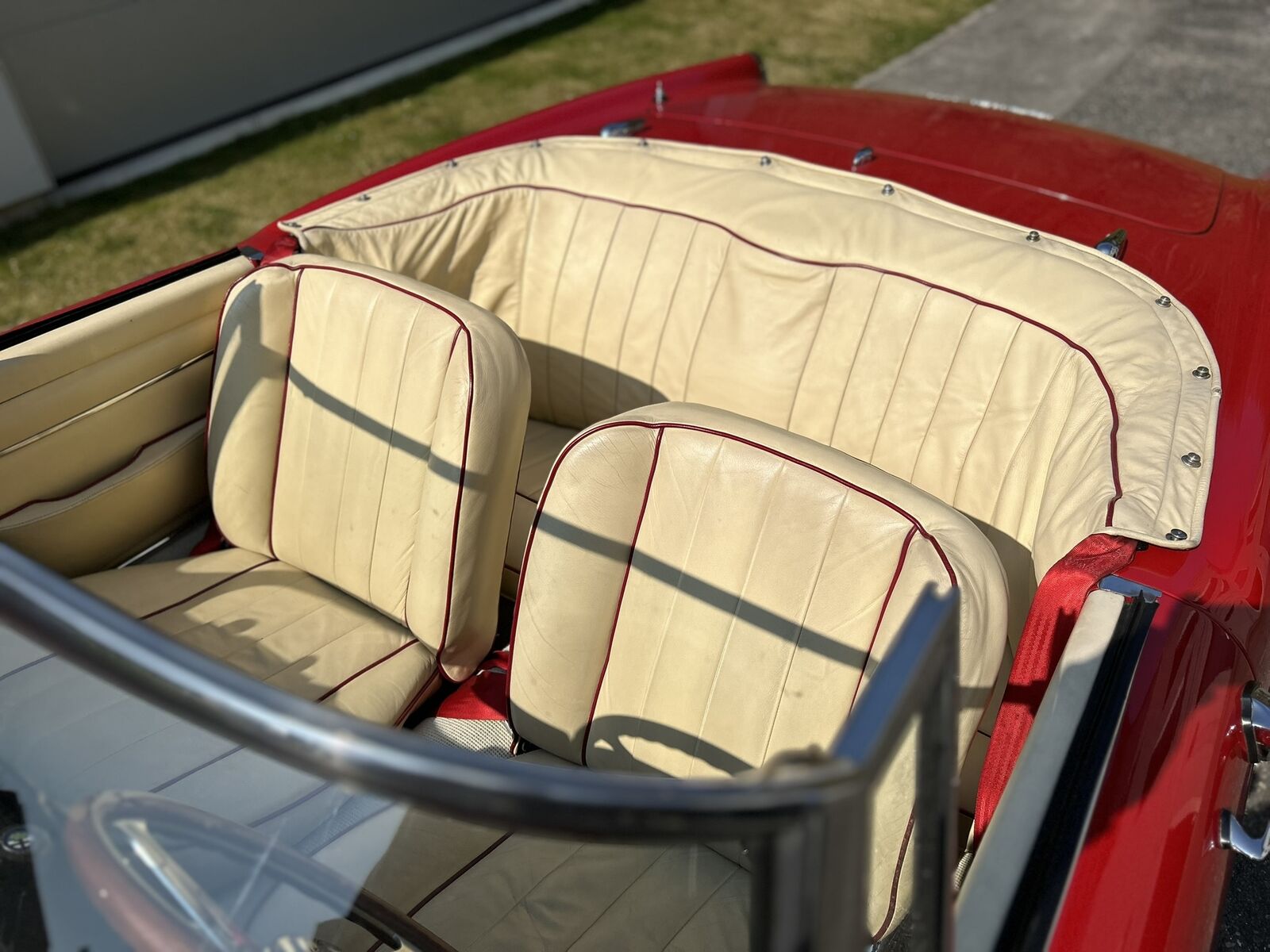 Alfa Romeo 2600 Touring Spider