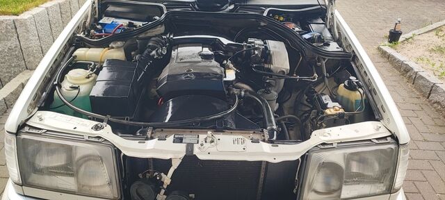 Mercedes-Benz E 220 1.Vorbesitz,Aus Familenbesitz,Aut.Top gepflegt