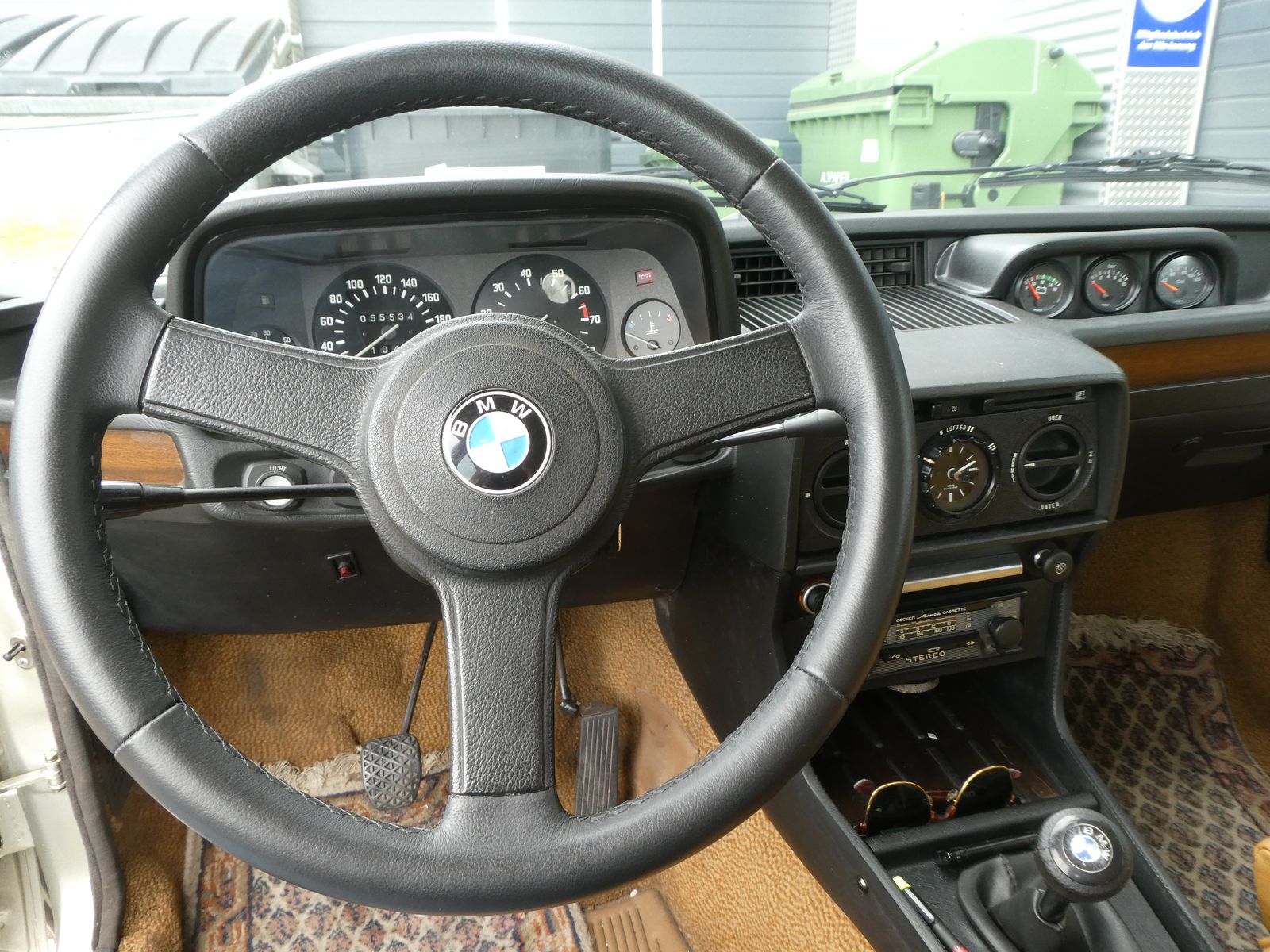 BMW 528 E12 528i