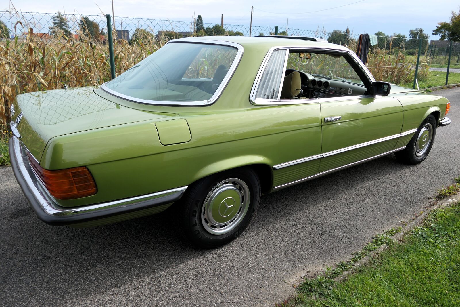 Mercedes-Benz SL 350 R 107