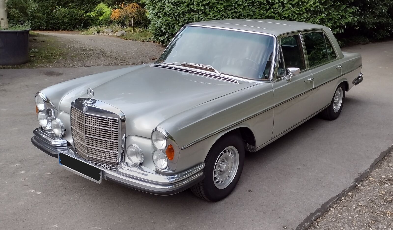 Mercedes-Benz 300 SEL 6,3