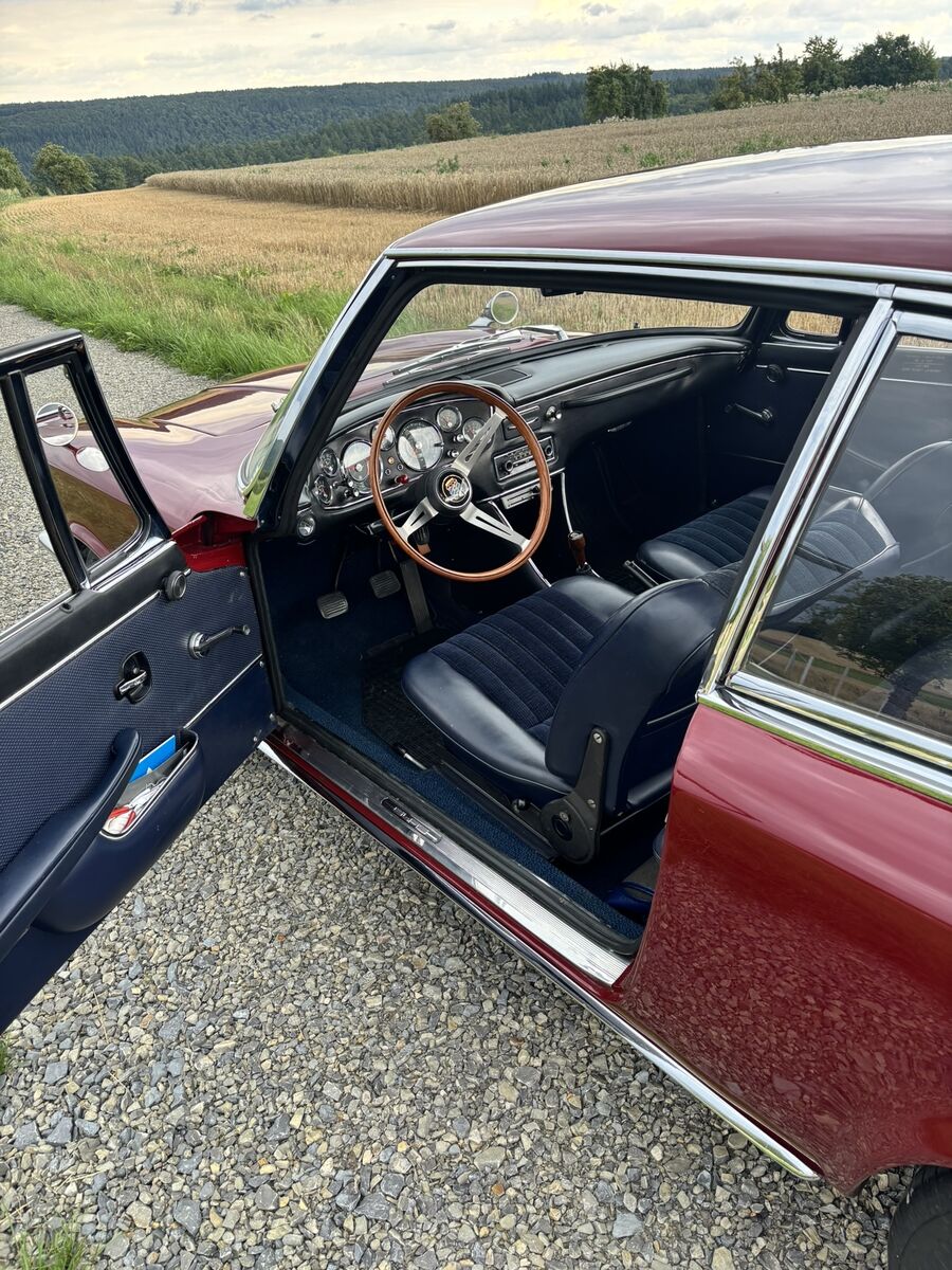 Glas Sonstige V8 2600