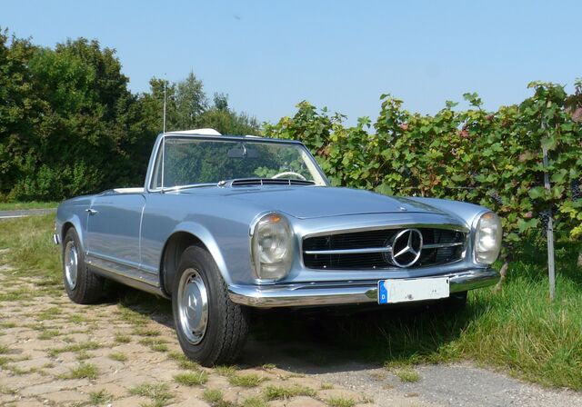 Mercedes-Benz SL 280 Pagode