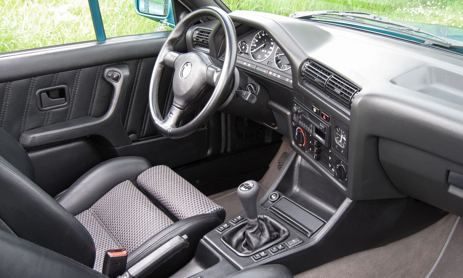 BMW 318 E30