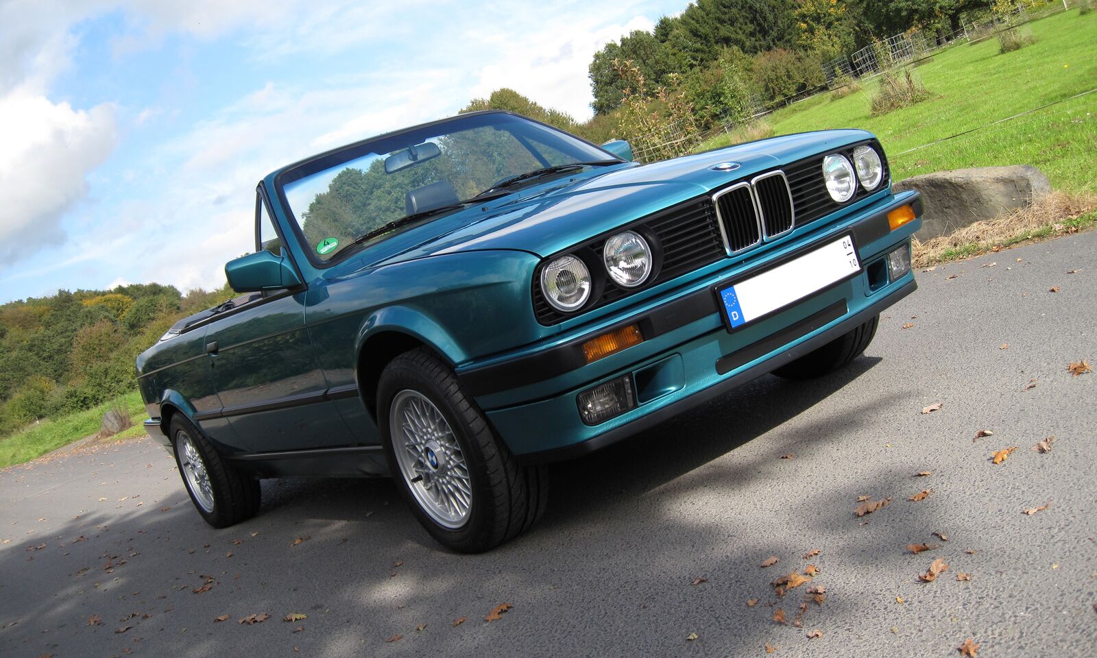 BMW 318 E30